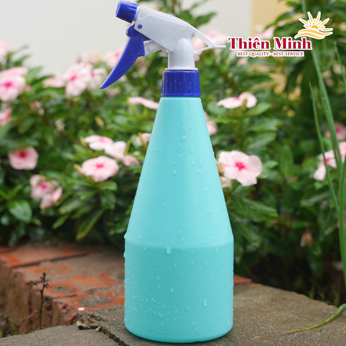 Set of 3 Mini Garden Watering Bottles 800ml 5 Set of 3 Mini Garden Watering Bottles 800ml - Image 5