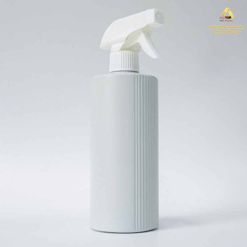 500ml Glass Cleaner Spray Bottle with Green-White Nozzle – Made in Vietnam