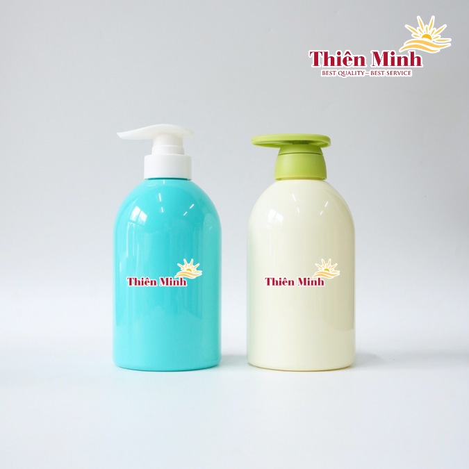 PET bottle 570ml with slanted shoulder and pump dispenser for cosmetic products 2 PET bottle 570ml with slanted shoulder and pump dispenser for cosmetic products - Image 2
